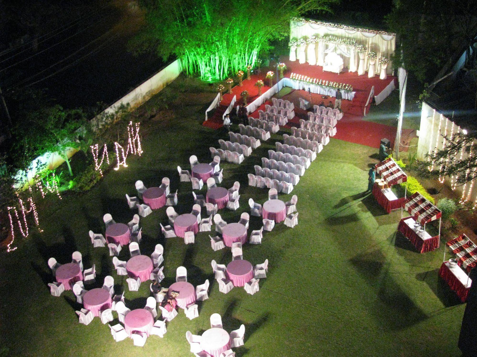 Hotel Paradise - Mysore Dasaprakash Group Eksteriør bilde